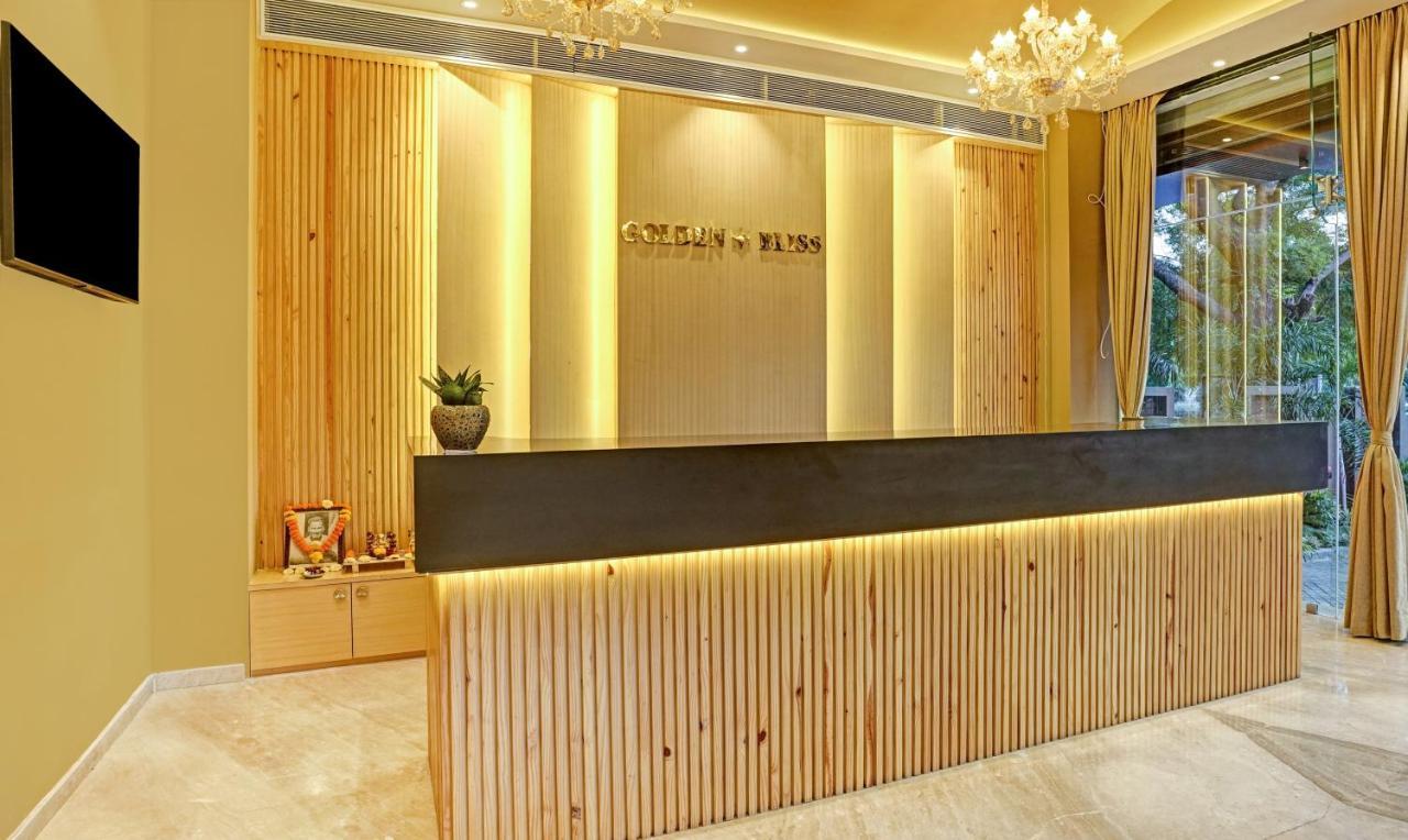 Treebo Premium Golden Bliss Trimurti Nagar Square Nagpur Exterior foto