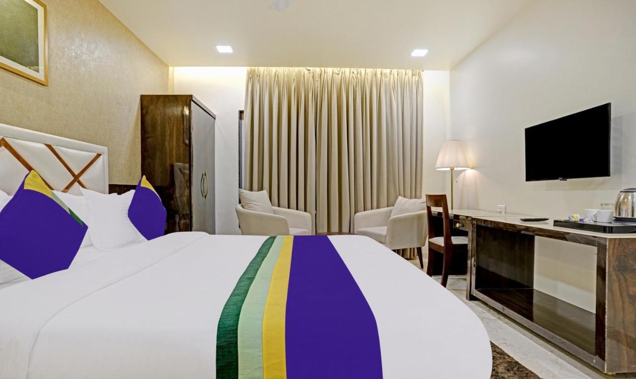 Treebo Premium Golden Bliss Trimurti Nagar Square Nagpur Exterior foto